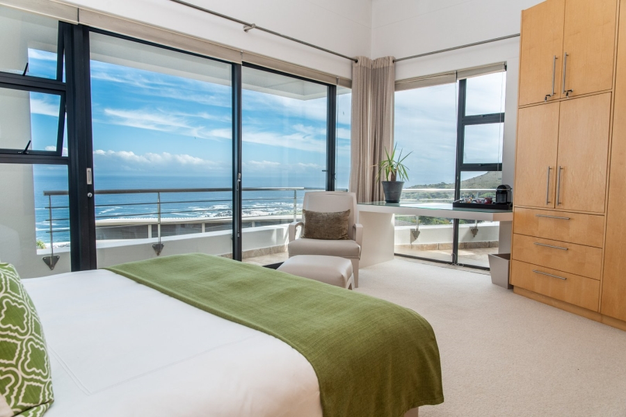 To Let 4 Bedroom Property for Rent in Camps Bay Western Cape